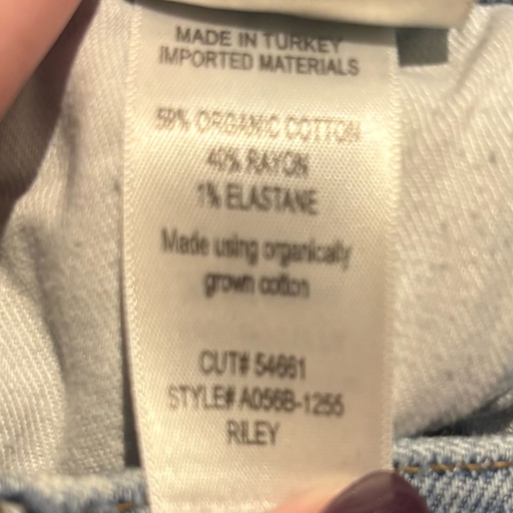 Agolde Riley Distressed Cropped Jeans Size 28 (no size tag but measures 28) - Picture 5 of 6